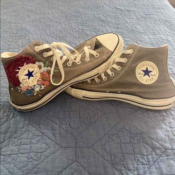 Converse Shoes - Hand Embroidered Converse Grey Size 11
